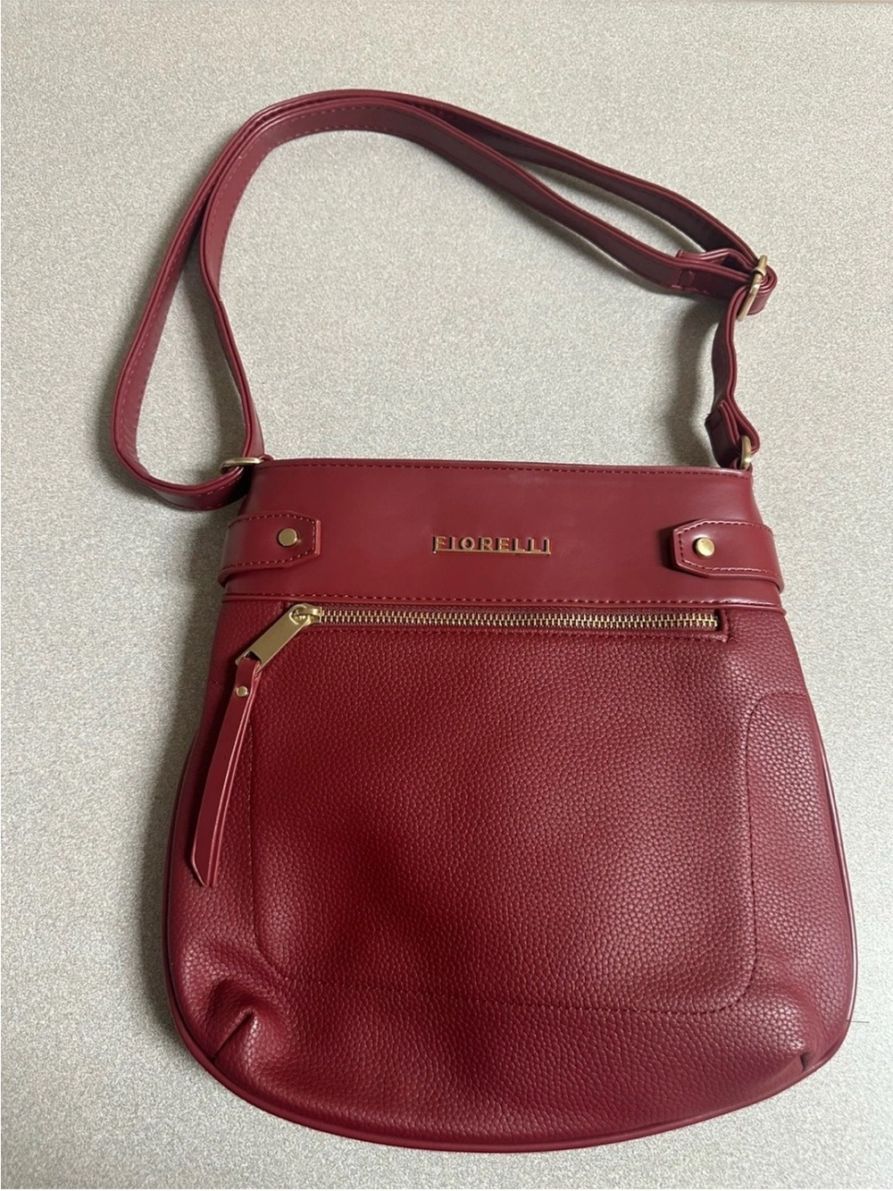 Fiorelli Women’s Burgundy Crossbody Bag Purse Gold Hardware Zip Pockets